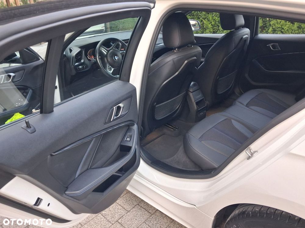 BMW Seria 1 118i - 12