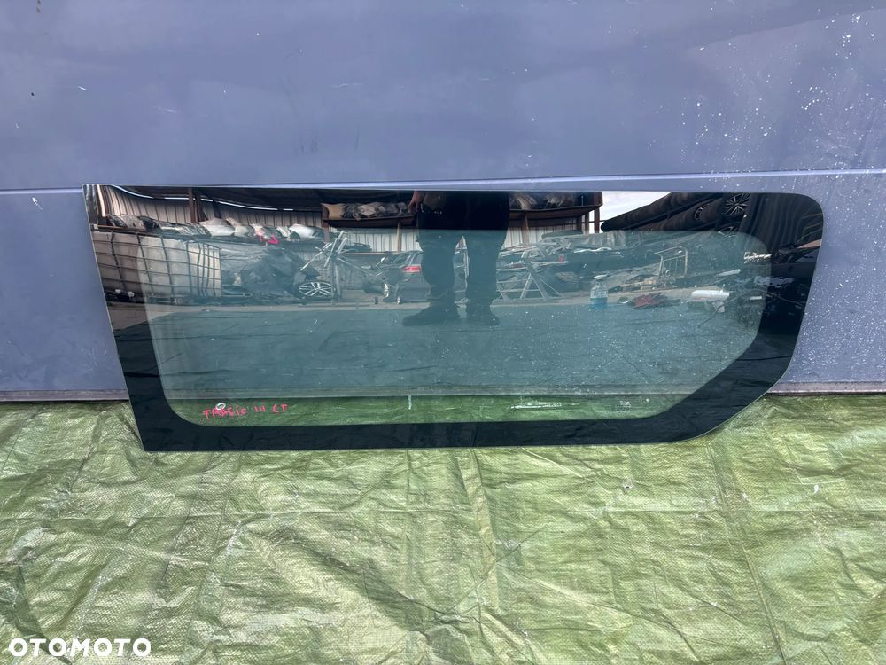 RENAULT TRAFIC III SZYBA karoseryjna prawy lewy tył LONG lub środkowa lewa 18r - 1