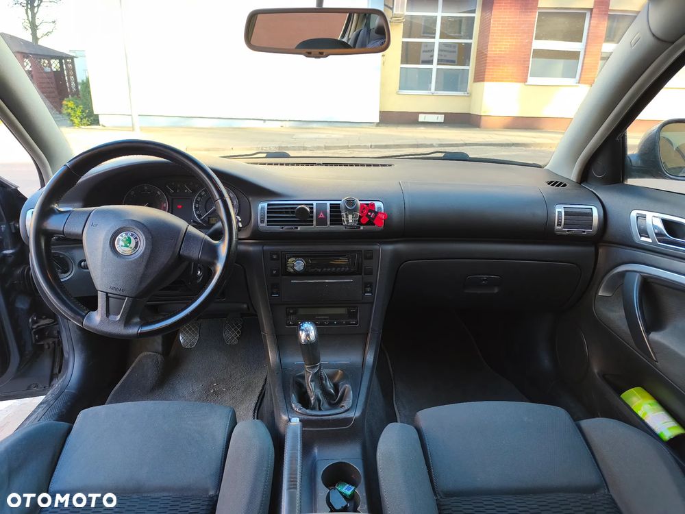 Skoda Superb 2.0 TDI DPF Classic - 4