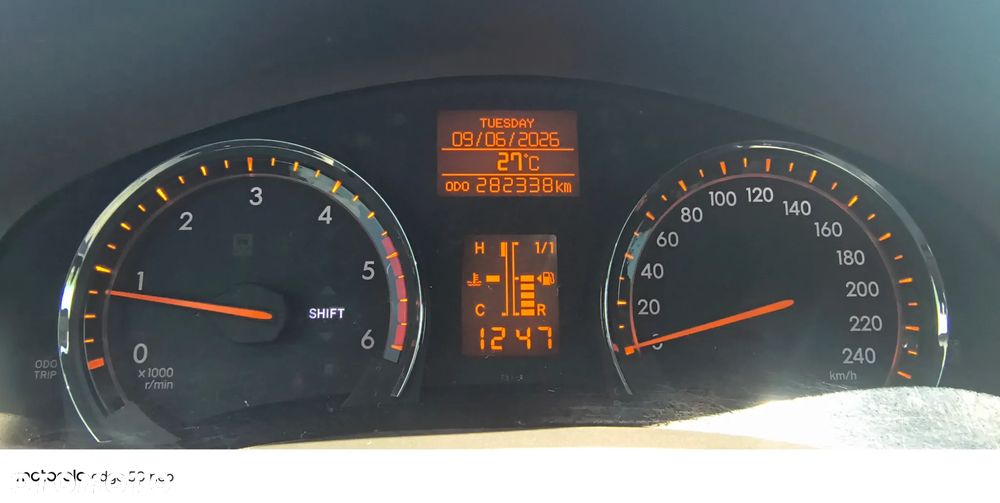 Toyota Avensis 2.0 D-4D Sol plus - 3