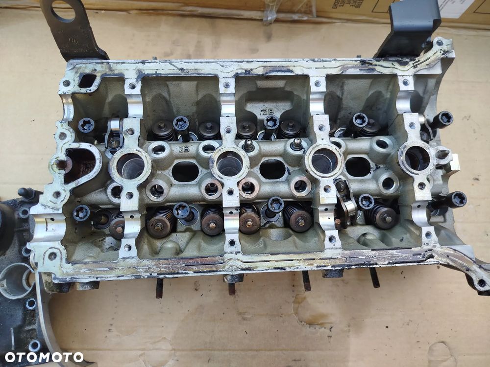 Audi A4 B8 1.8  2.0  TFSI głowica silnika po rozrządzie 06H103475G - 2