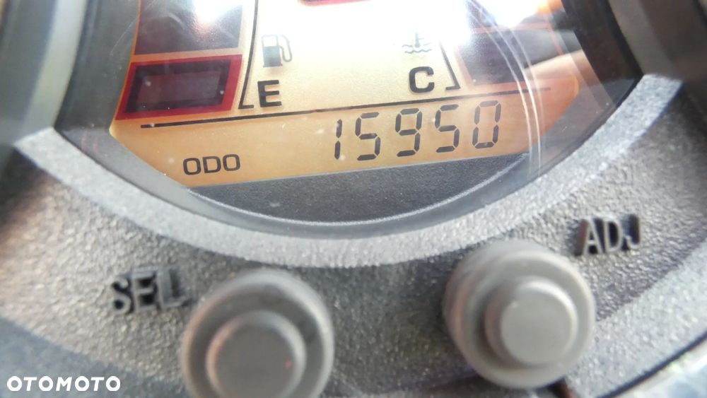 Suzuki DL - 14