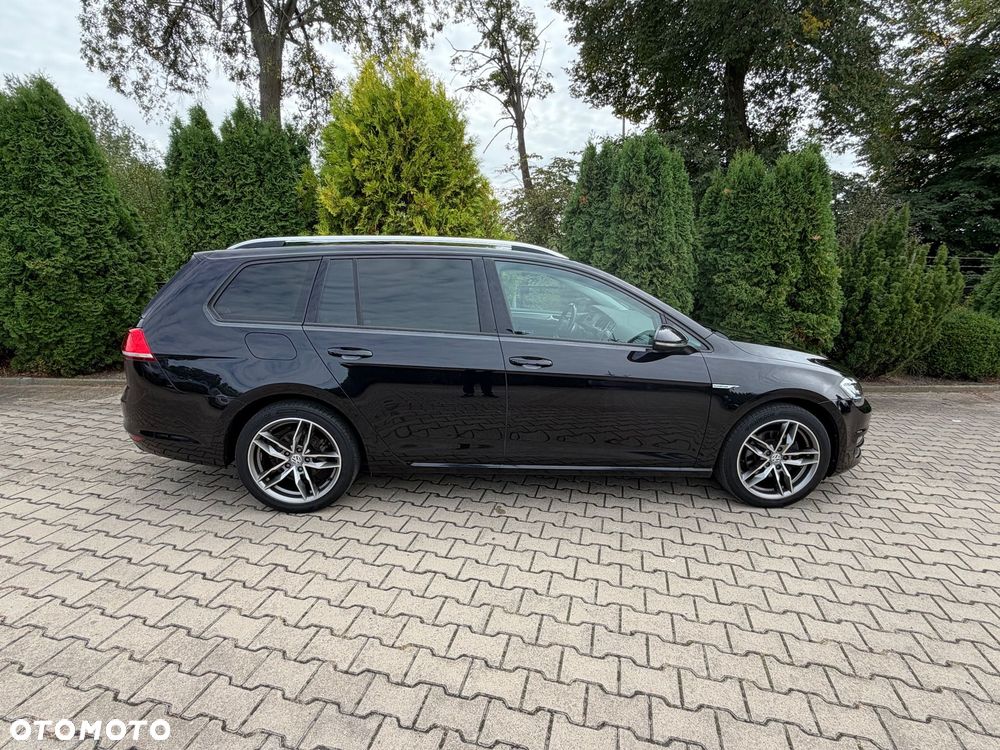 Volkswagen Golf - 24