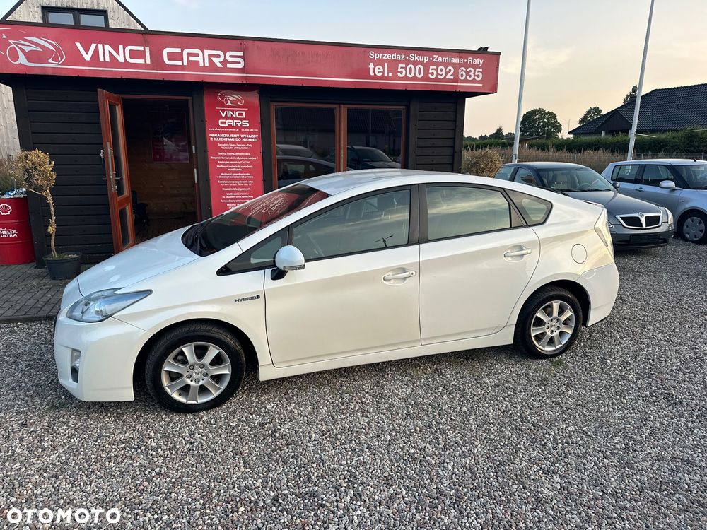 Toyota Prius (Hybrid) - 7
