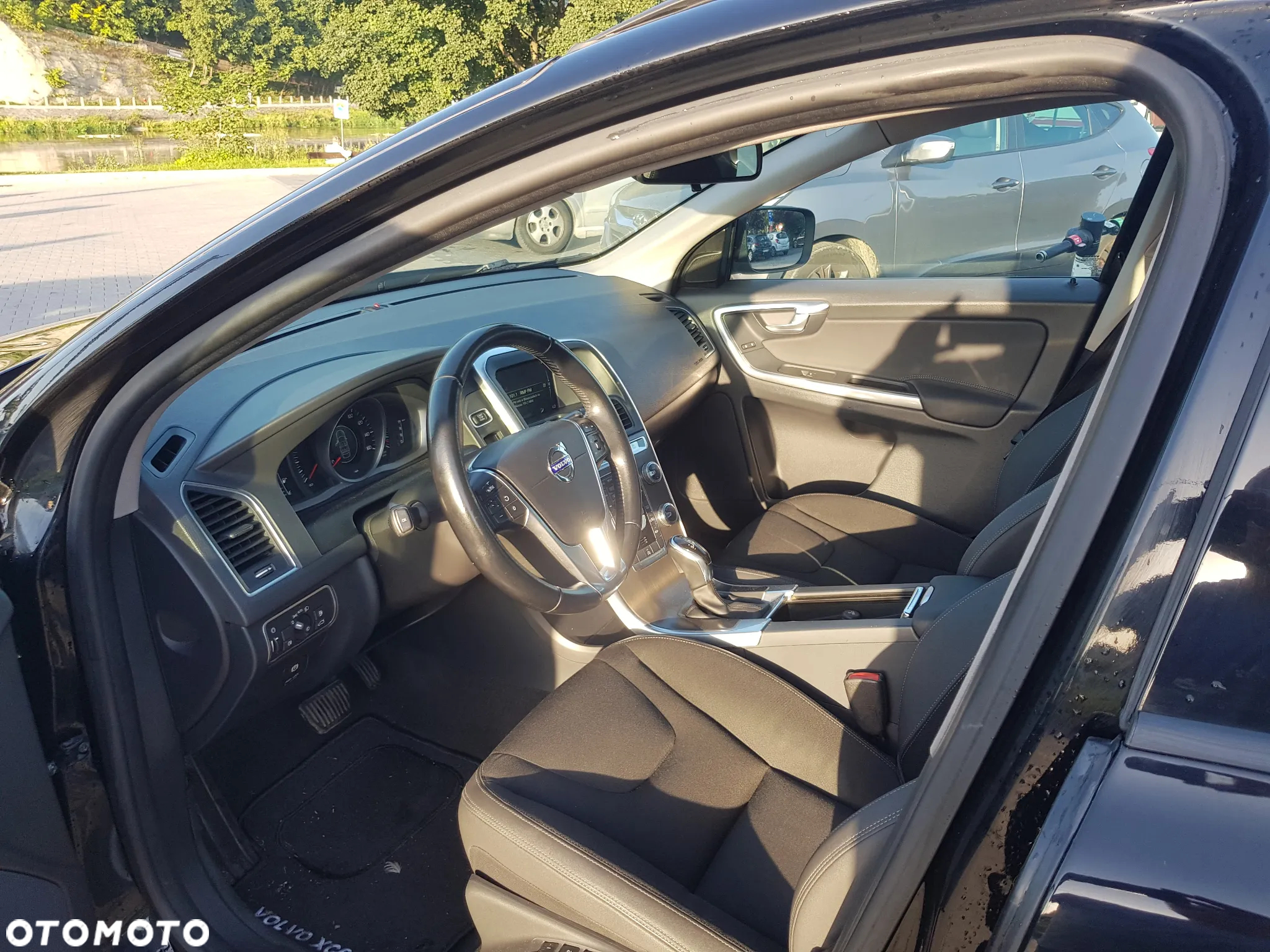 Volvo XC 60 T5 Drive-E Base - 6