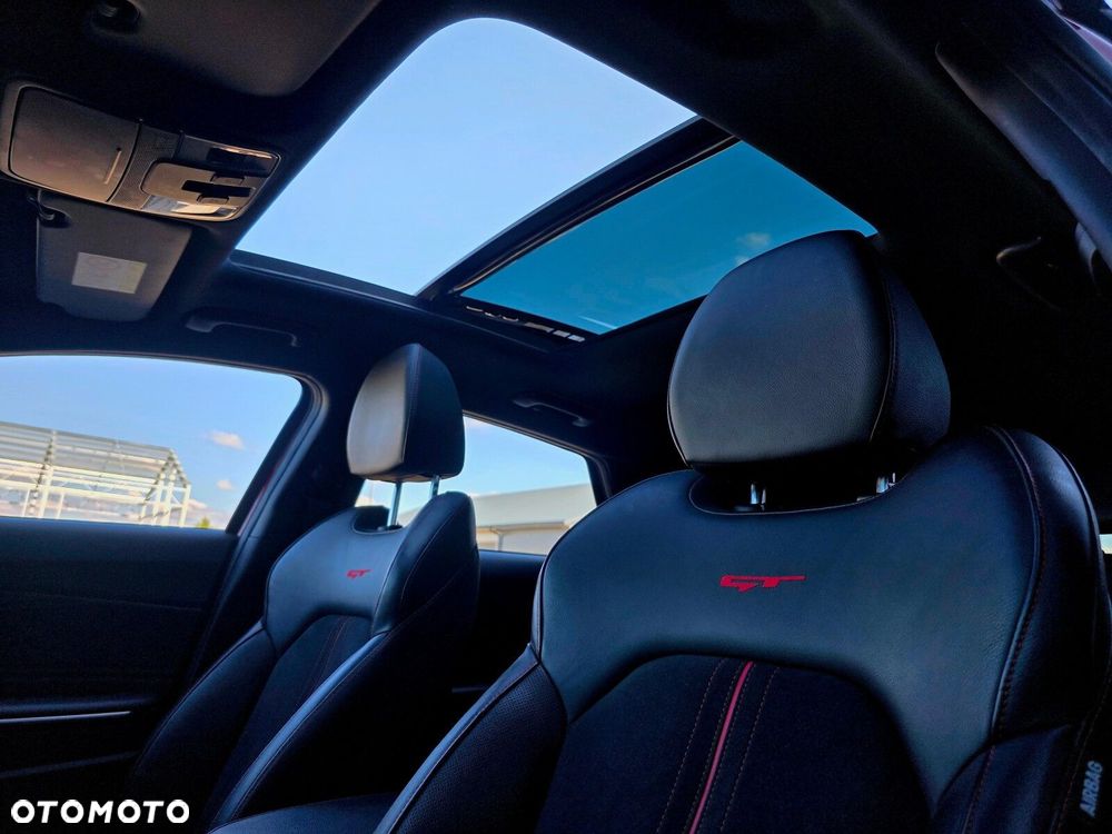 Kia ProCeed 1.6 T-GDI GT DCT - 28