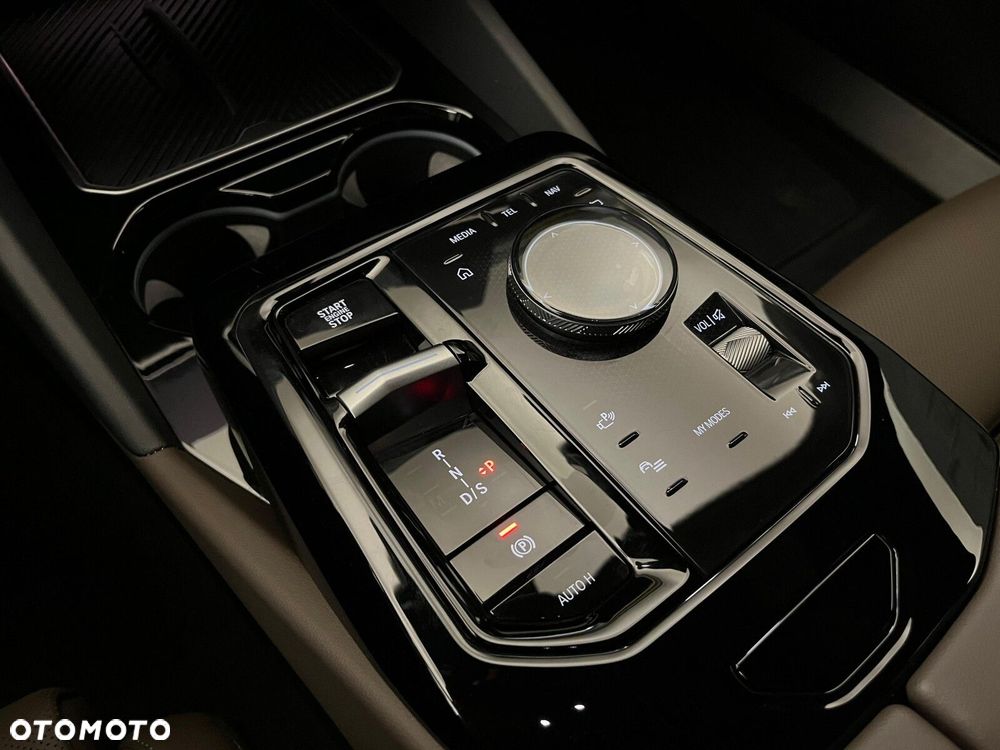 BMW Seria 5 520d xDrive mHEV M Sport - 30