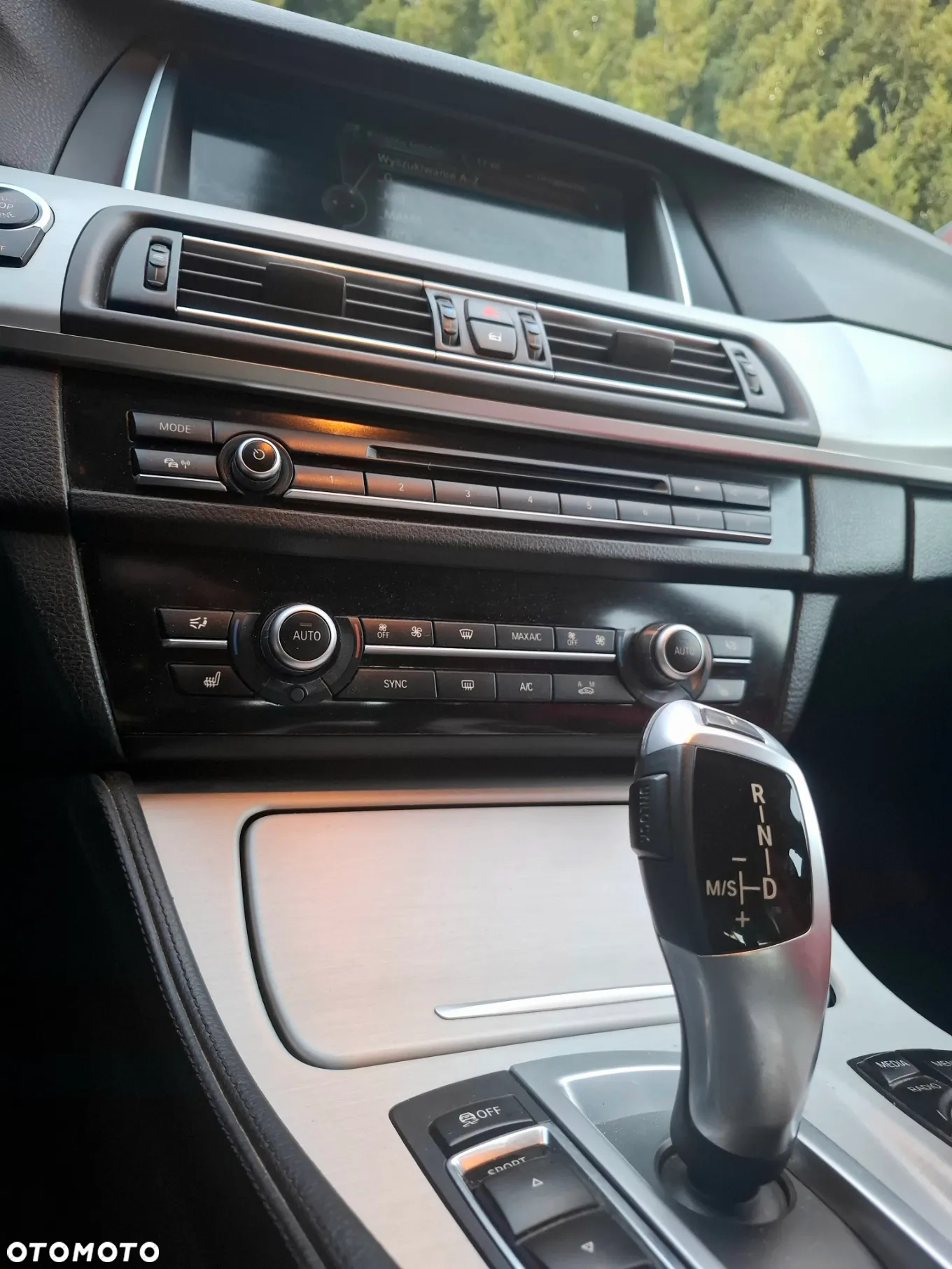 BMW Seria 5 520d Touring - 11