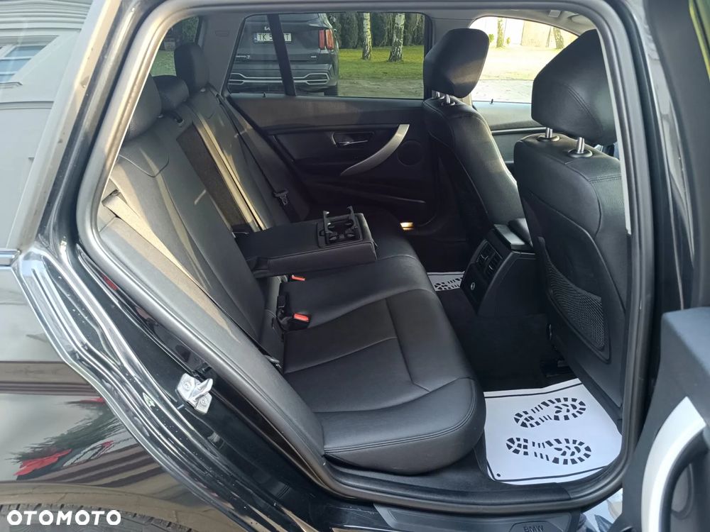 BMW Seria 3 318d DPF Edition Lifestyle - 35