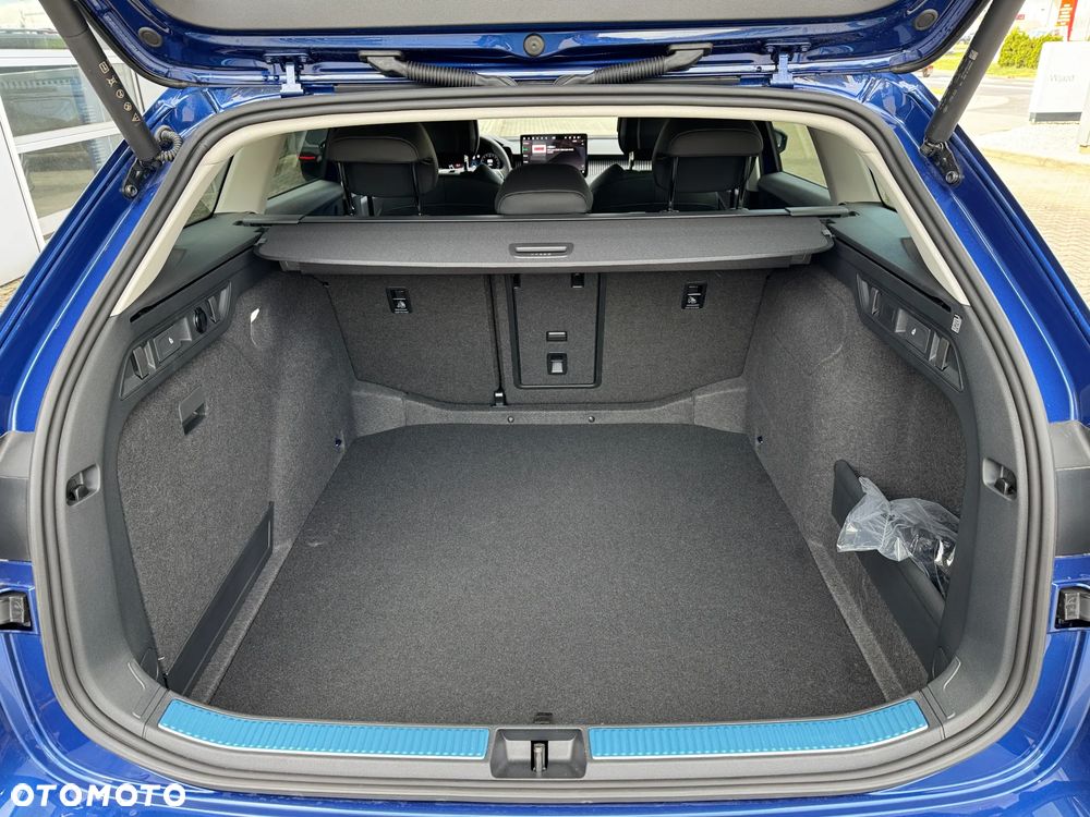 Skoda Superb 2.0 TDI SCR 4x4 L&K DSG - 17