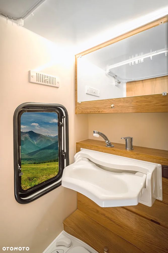 Niewiadów LAZUR przyczepa kempingowa NIEWIADÓWKA dla 4 osób z łazienką i WC 1000kg - 7