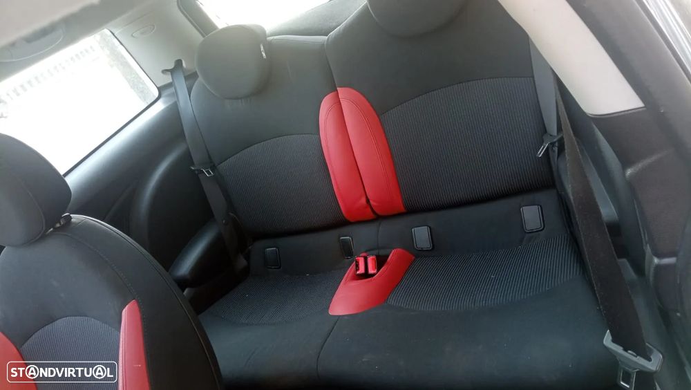 MINI 3 Portas Cooper D - 12