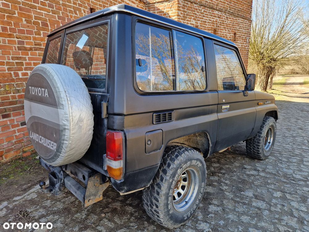 Toyota Land Cruiser LJ70 - 2