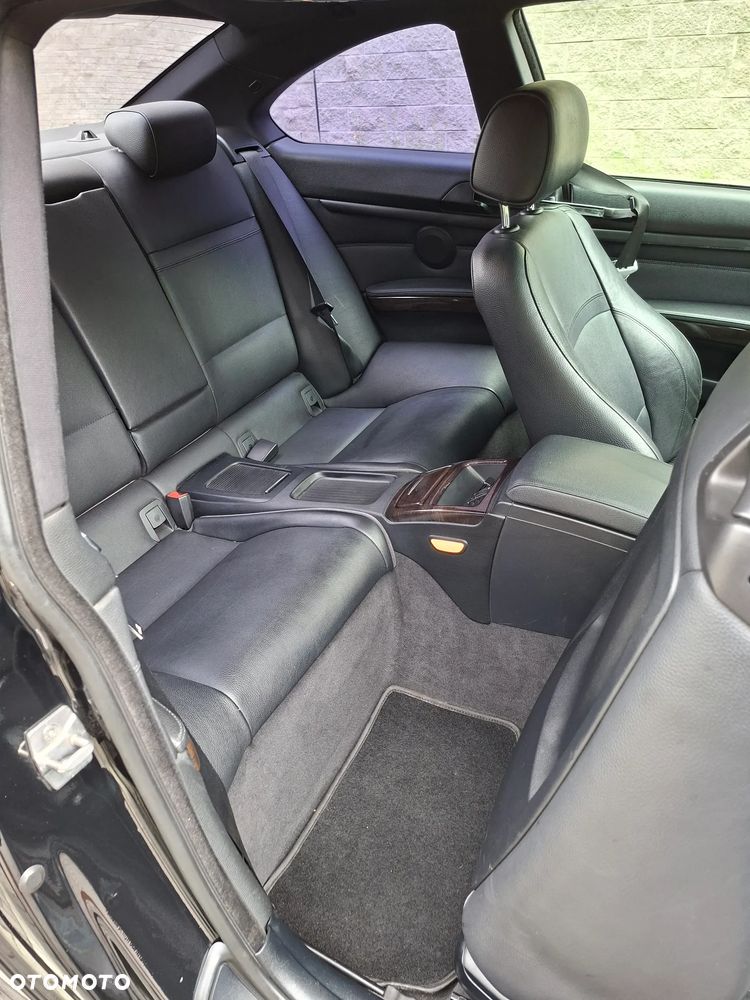 BMW Seria 3 335i M Sport Edition - 15