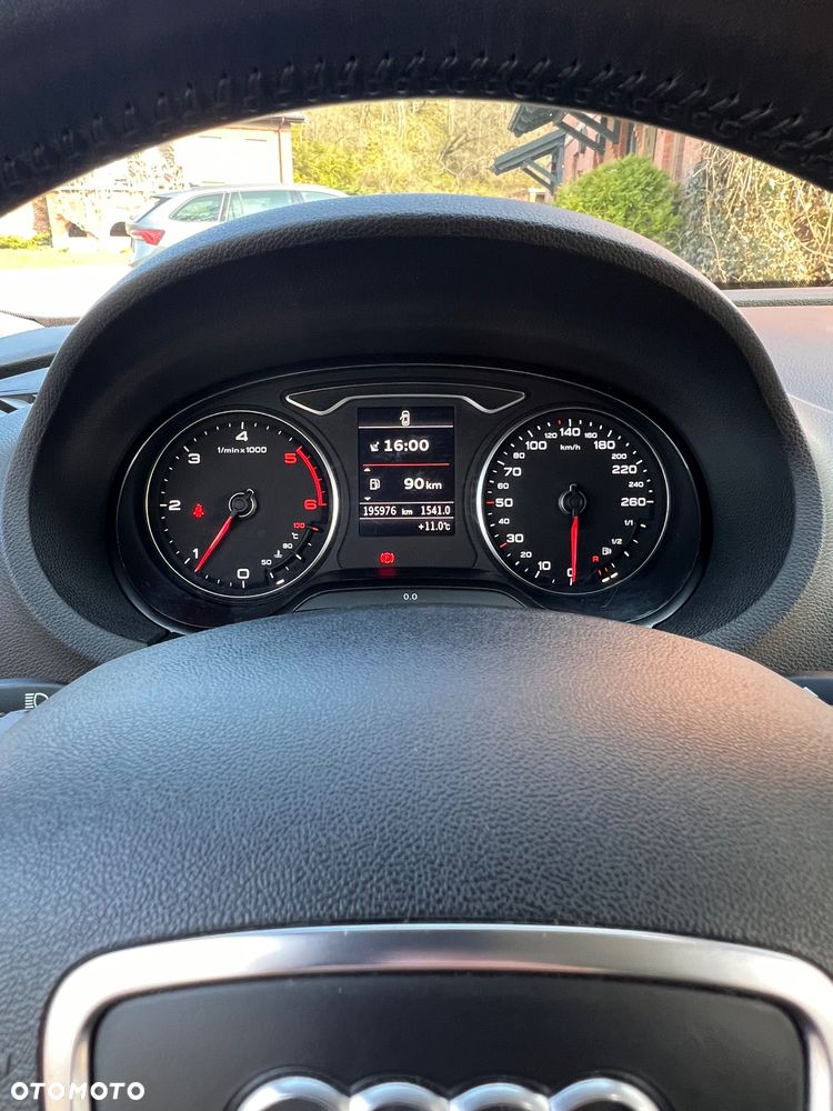 Audi A3 3-drzwiowe 1.6 TDI - 11
