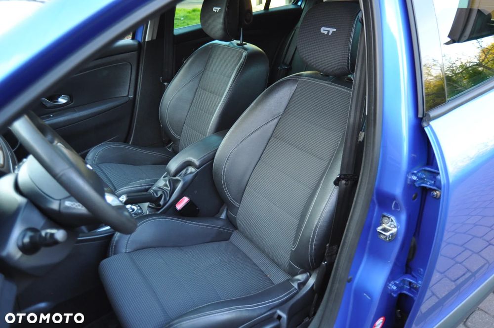 Renault Megane TCe 180 Dynamique - 10