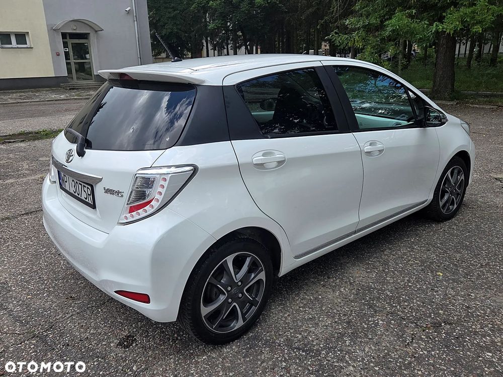 Toyota Yaris 1.33 VVT-i Executive - 8