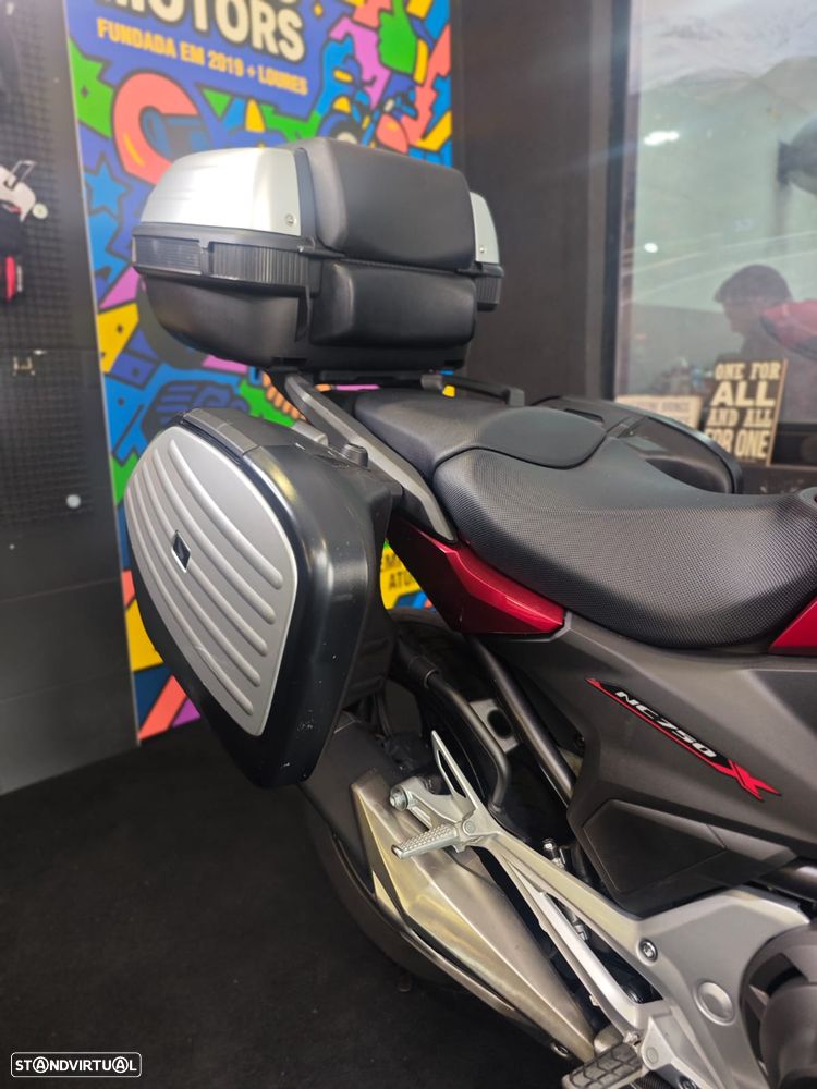Honda NC700X automática - 7