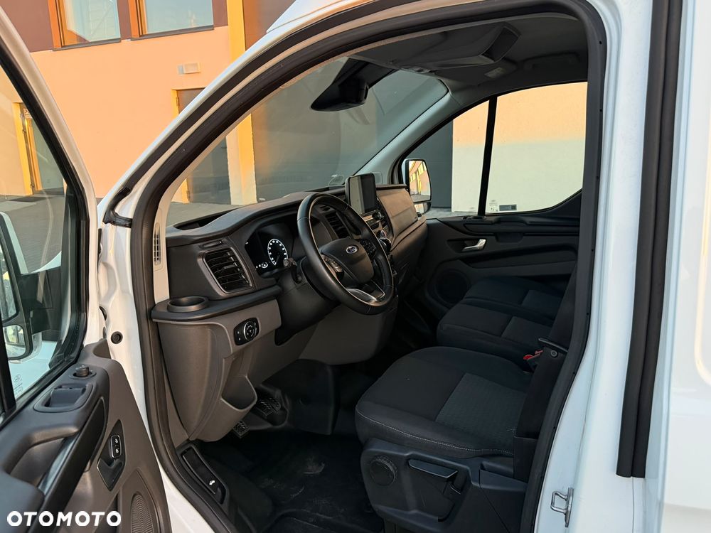 Ford Transit Custom L2H2 - 33