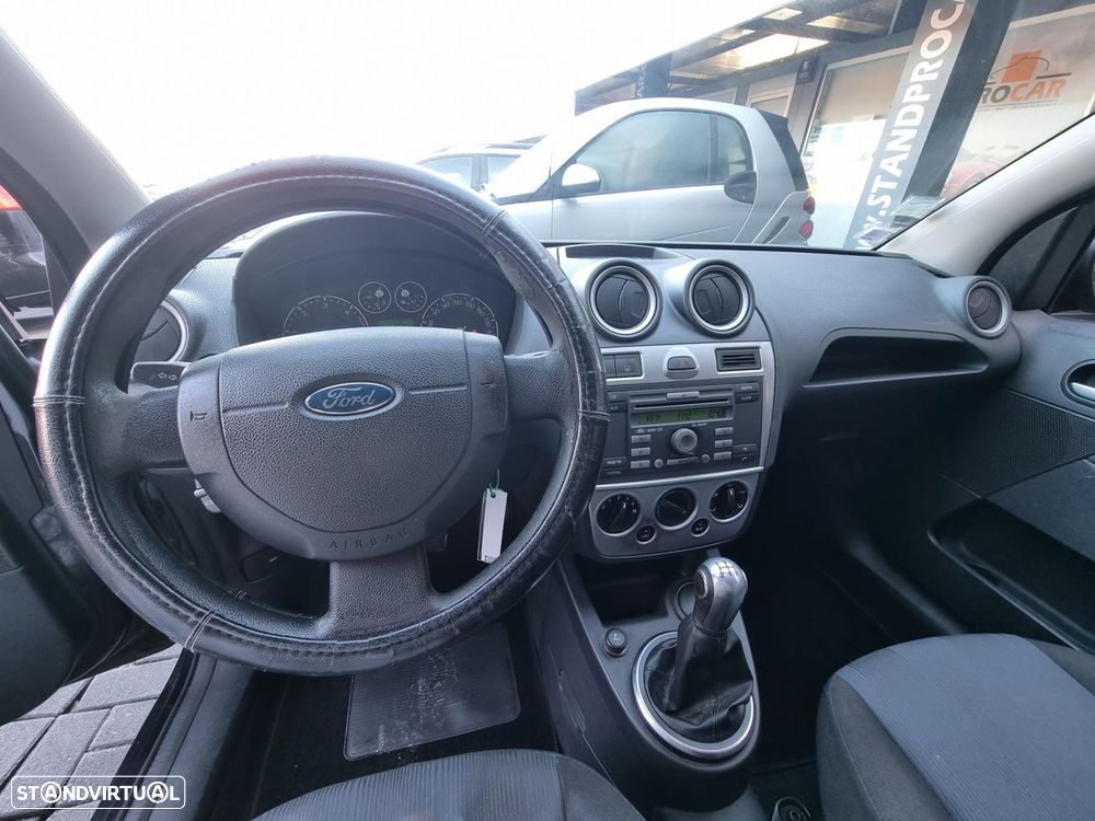 Ford Fiesta 1.4 TDCi - 6
