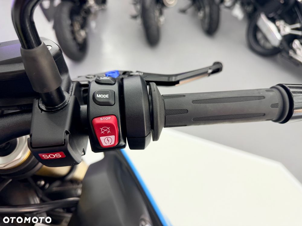 BMW R - 38