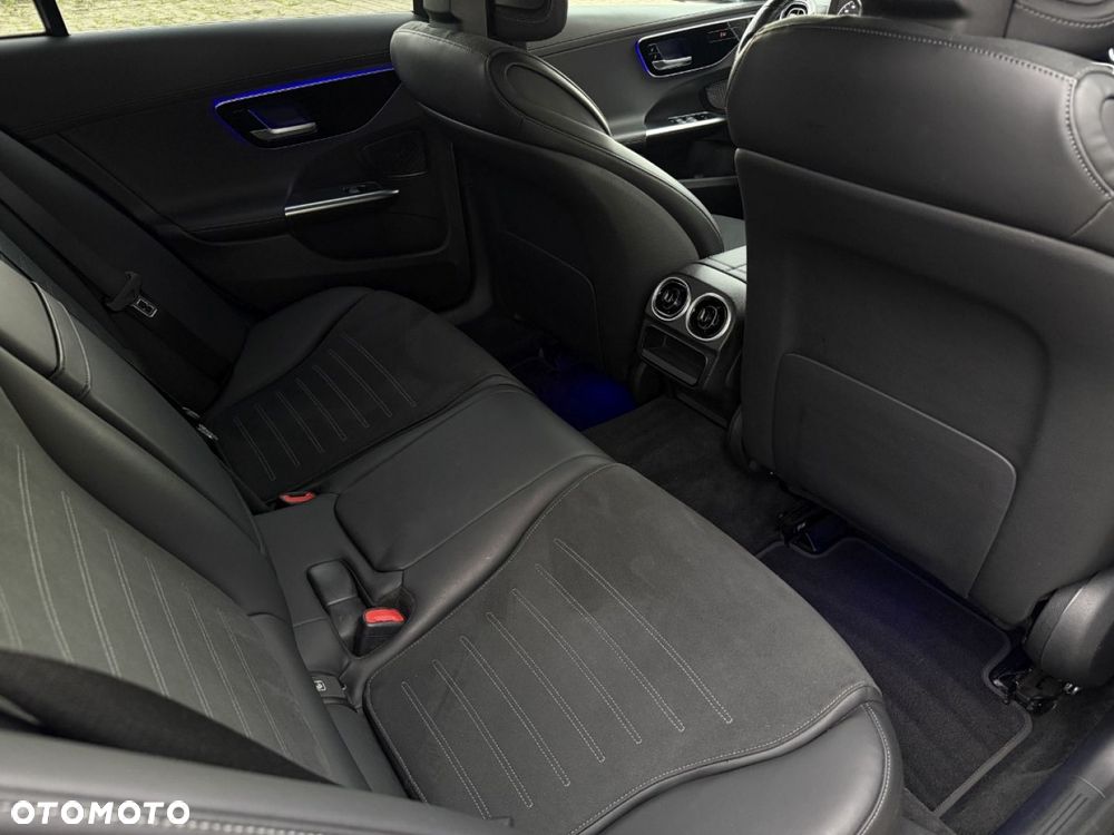 Mercedes-Benz Klasa C 200 9G-TRONIC AMG Line - 35