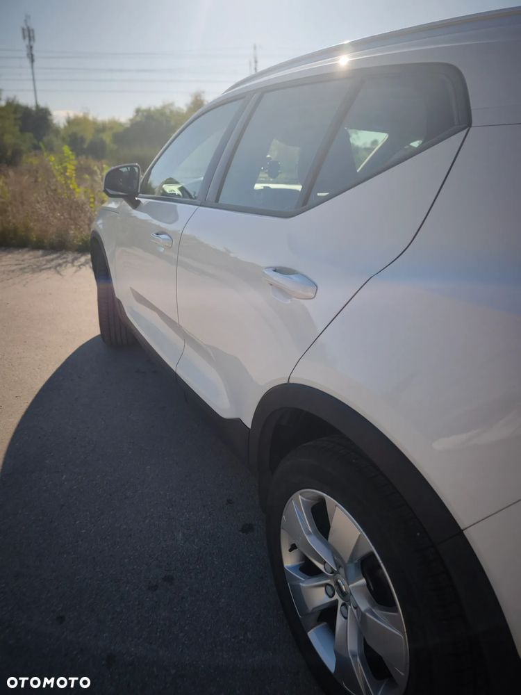 Volvo XC 40 T3 Momentum Pro - 10