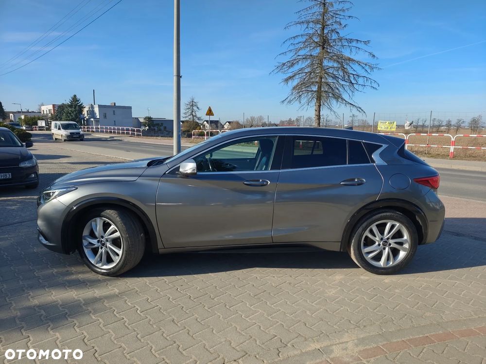 Infiniti Q30 1.5d Premium - 11