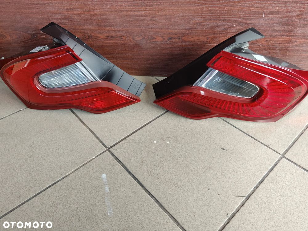 Fiat Tipo II SEDAN LEWA prawa lampa tył EU