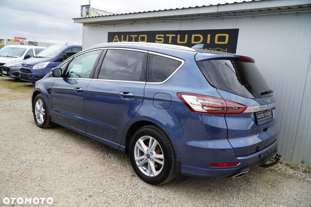 Ford S-Max - 39