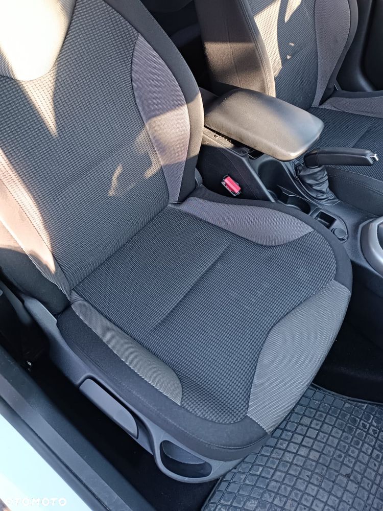 Peugeot 308 1.6 HDi Style - 20