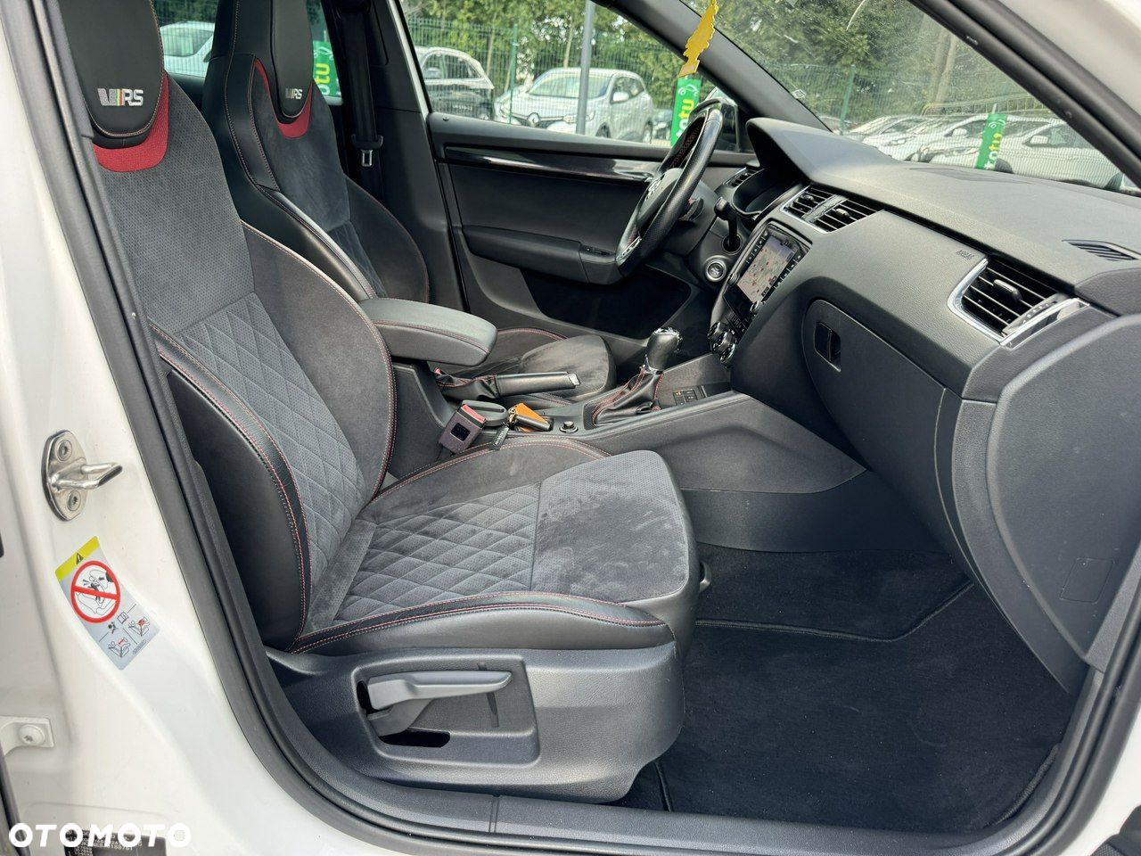 Skoda Octavia Combi 2.0 TDI DSG RS - 34