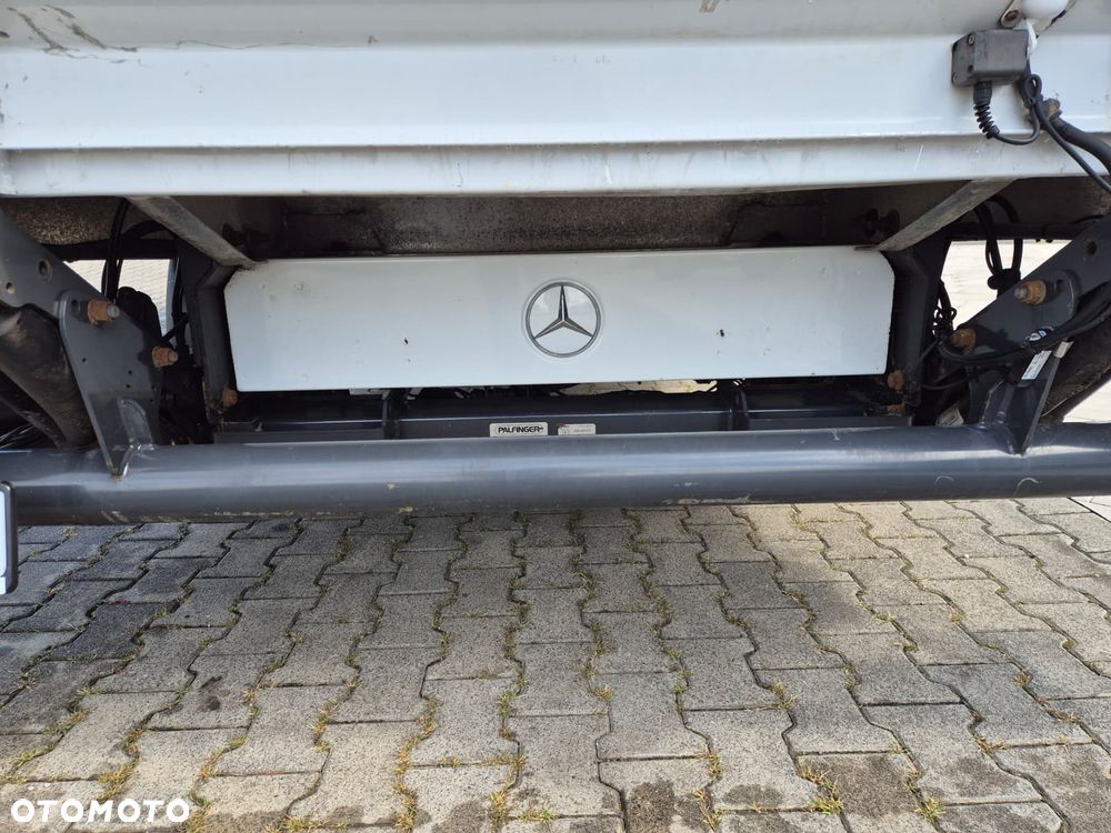 Mercedes-Benz Sprinter 316 CDi / KONTENER / 1 WŁ / WINDA PALFINGER / SOLIDNY KONTENER / 3 MIEJSCA / BEZWYPADKOWY / TEMPOMAT / PODGRZEWANY FOTEL / STAN BARDZO DOBRY - 17