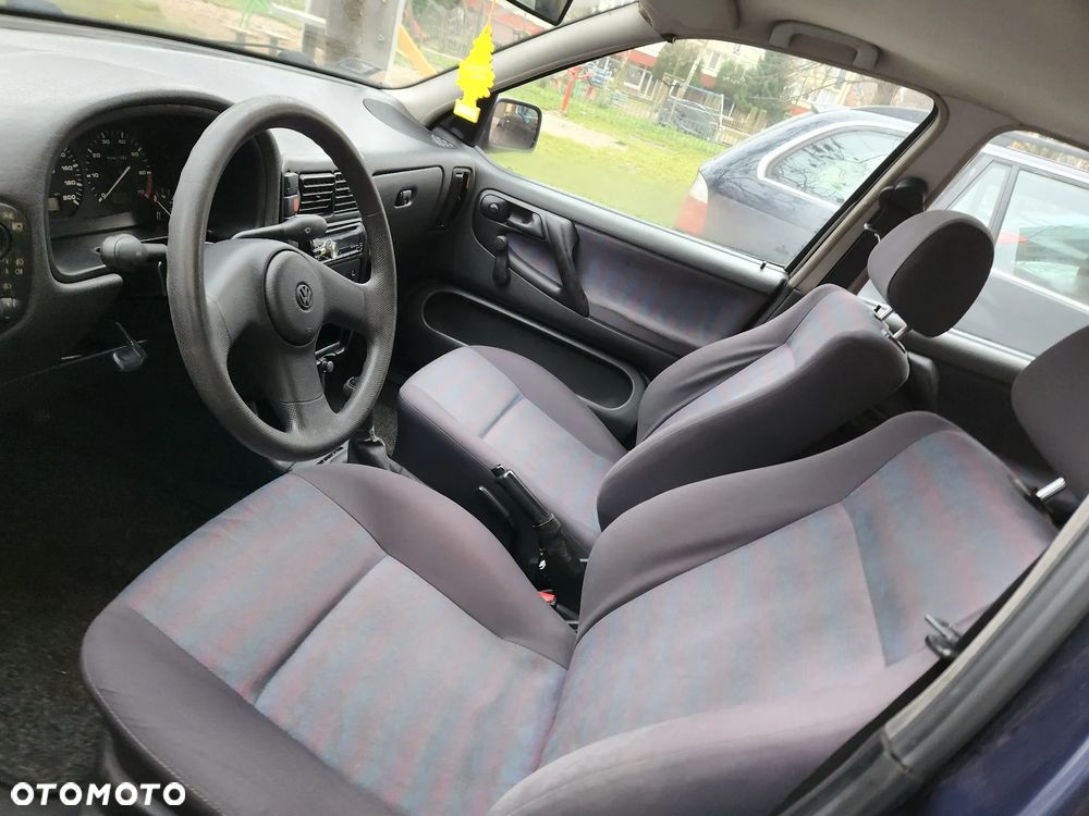 Volkswagen Polo - 16