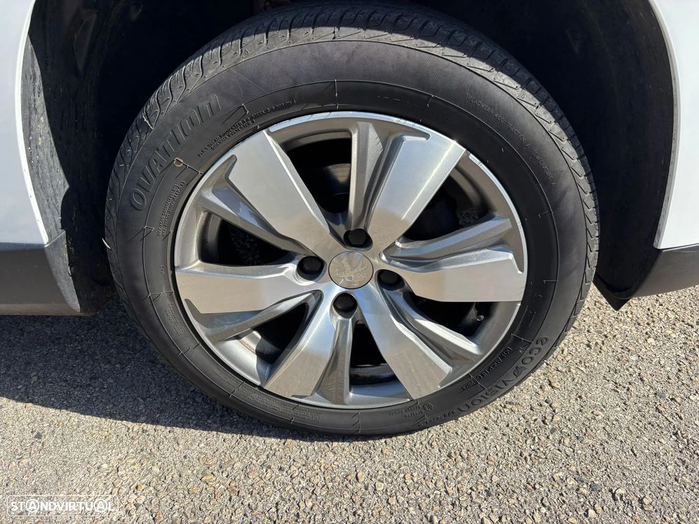 Peugeot 2008 1.2 PureTech Allure - 43