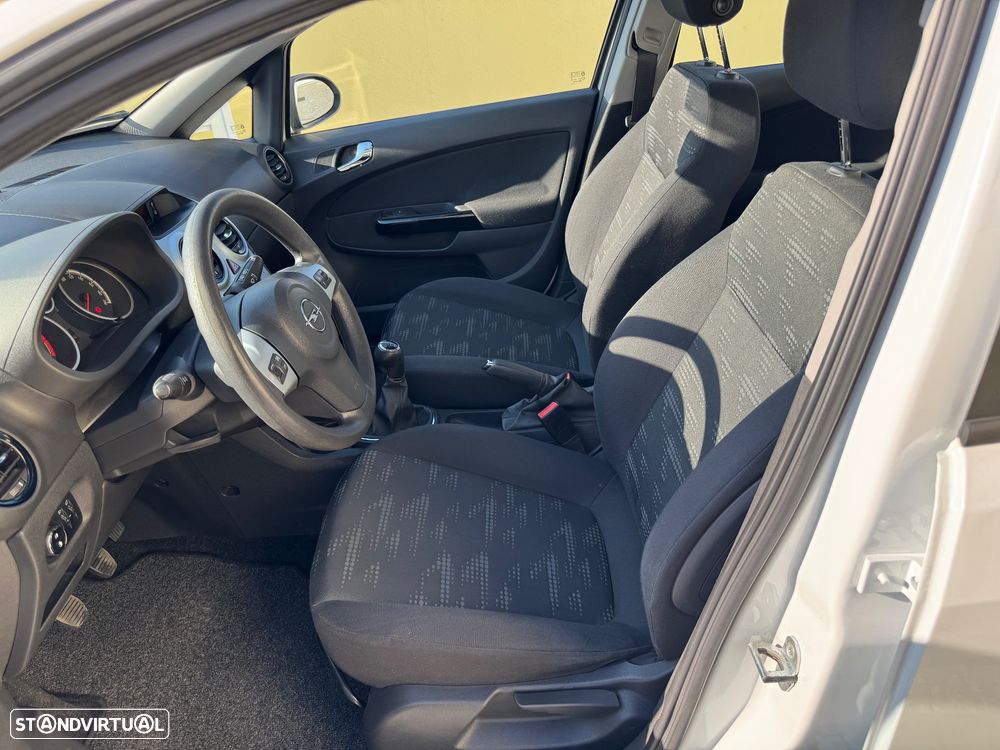 Opel Corsa 1.2 Cosmo - 13