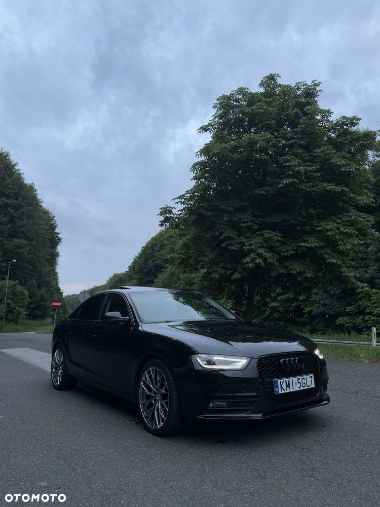 Audi A4 Limousine - 3
