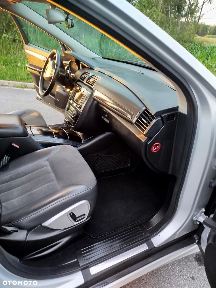 Mercedes-Benz Klasa R 320 CDI 4-Matic - 24