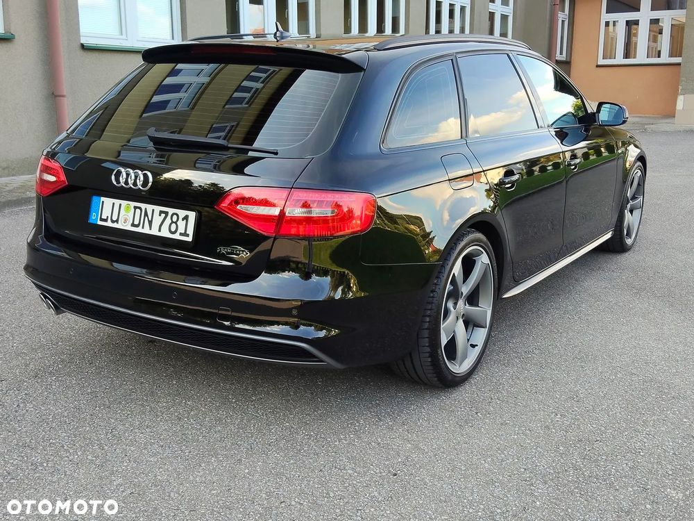 Audi A4 Avant 2.0 TDI DPF quattro S line Sportpaket - 7