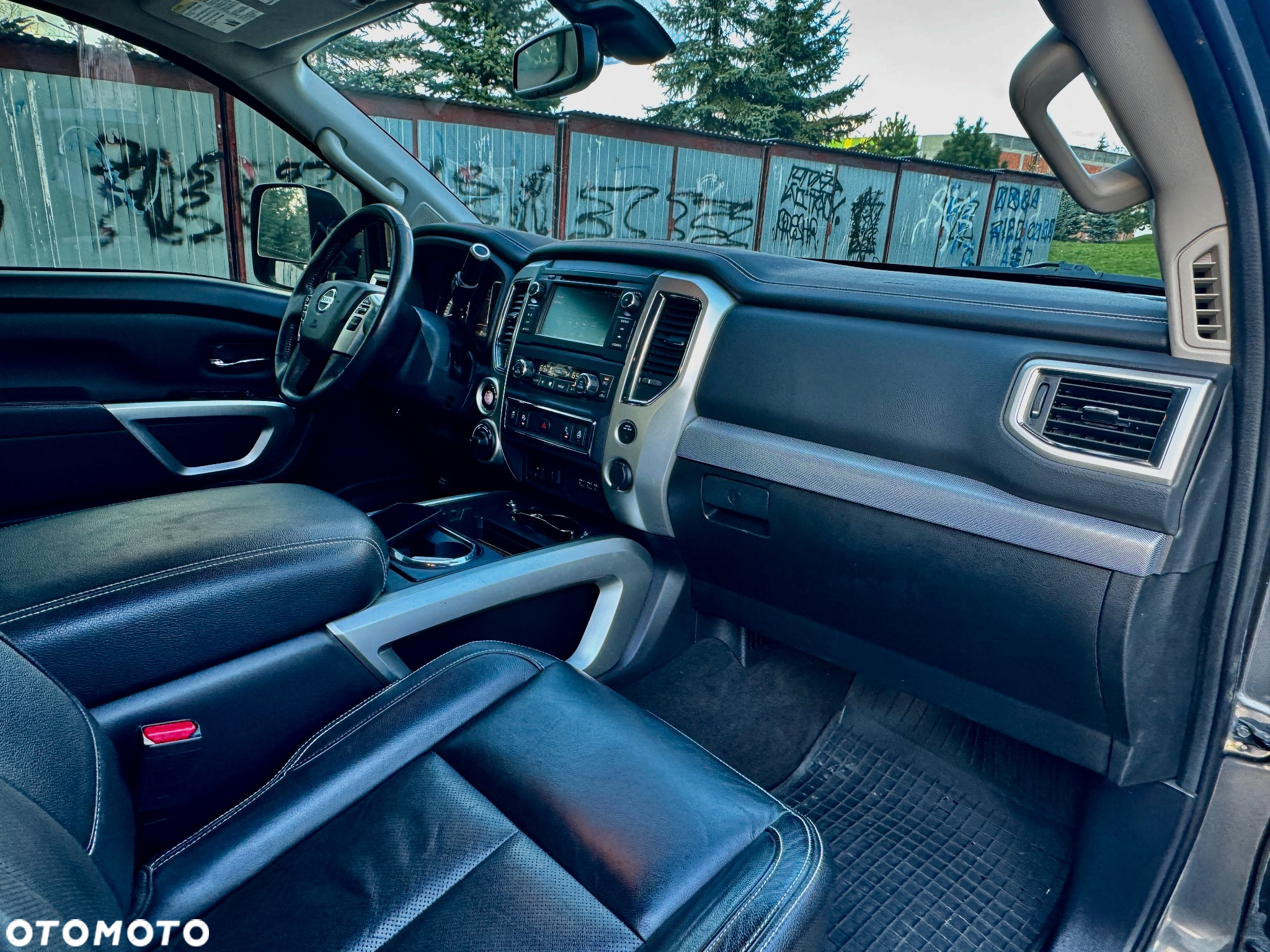 Nissan Titan - 19