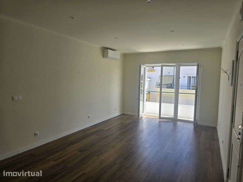 Apartamento T2 - centro Almada, totalmente renovado em 2026. - Grande imagem: 4/12