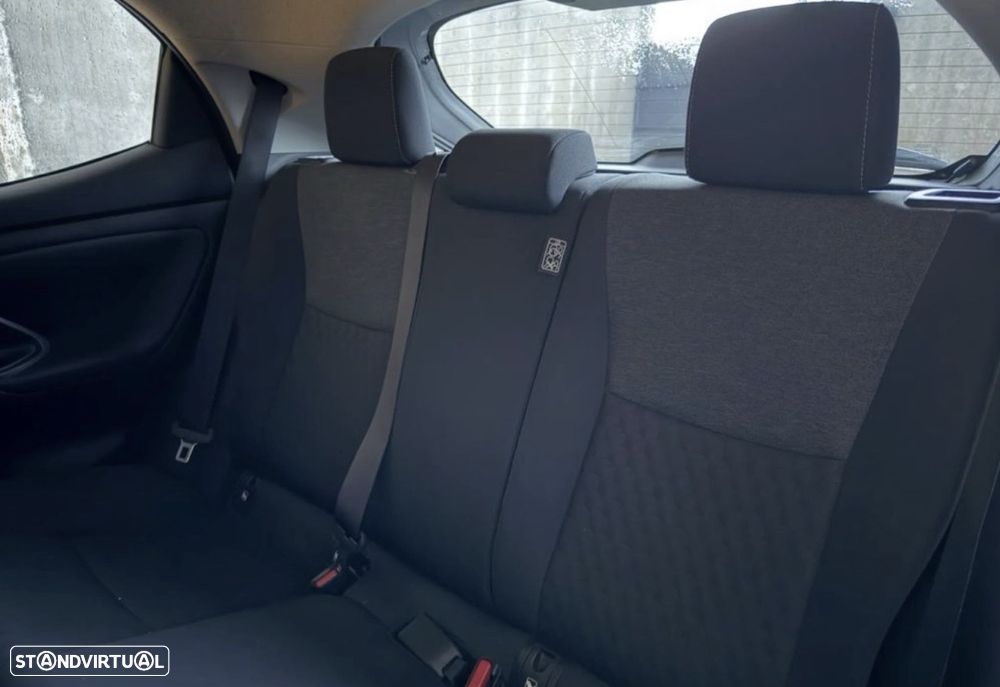 Toyota Yaris 1.5 HDF Comfort Plus - 10