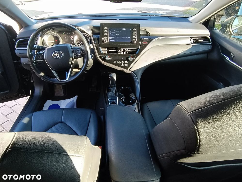 Toyota Camry 2.5 Hybrid Comfort CVT - 11