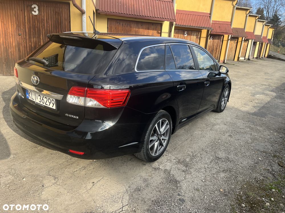 Toyota Avensis 2.2 D-4D Sol Plus NAVI - 4