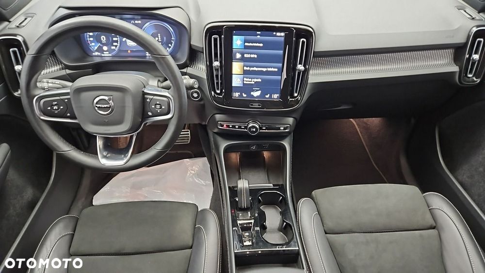 Volvo XC 40 T5 Plug-In Hybrid R-Design - 13