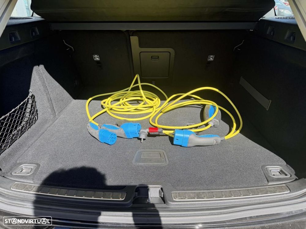 Volvo V60 2.0 T8 AWD TE Momentum Plus - 20