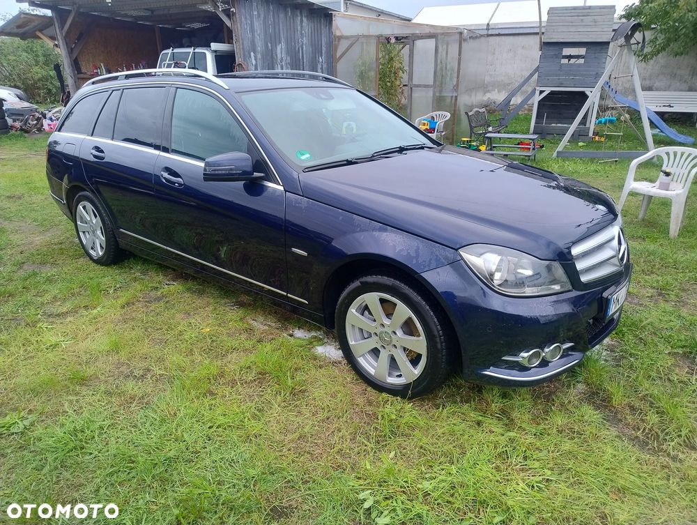 Mercedes-Benz Klasa C 200 CDI BlueEff Avantgarde - 2