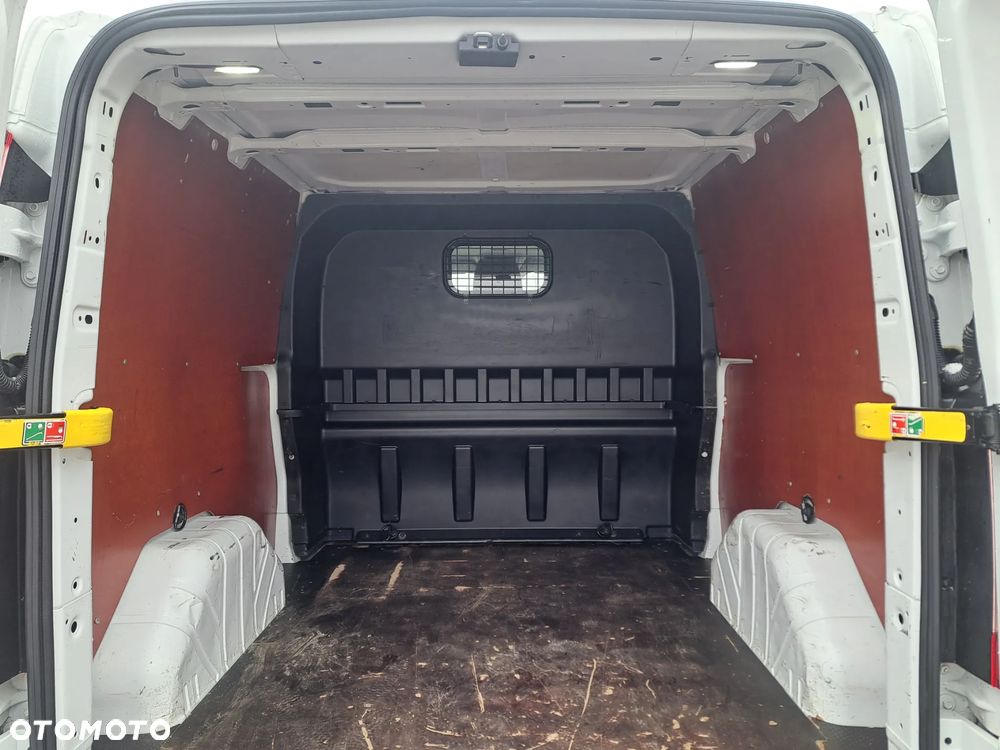 Ford Transit Custom 310 L2H1 Ambiente - 22