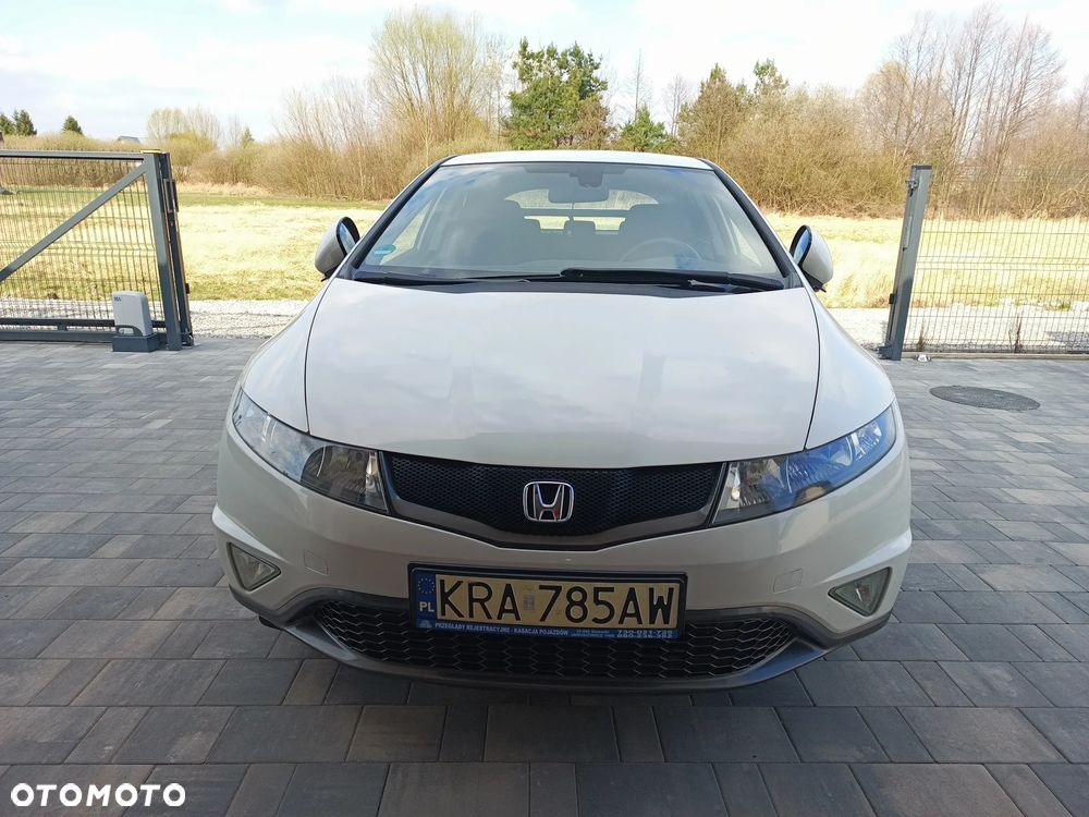 Honda Civic 1.8 GT Special Edition - 11