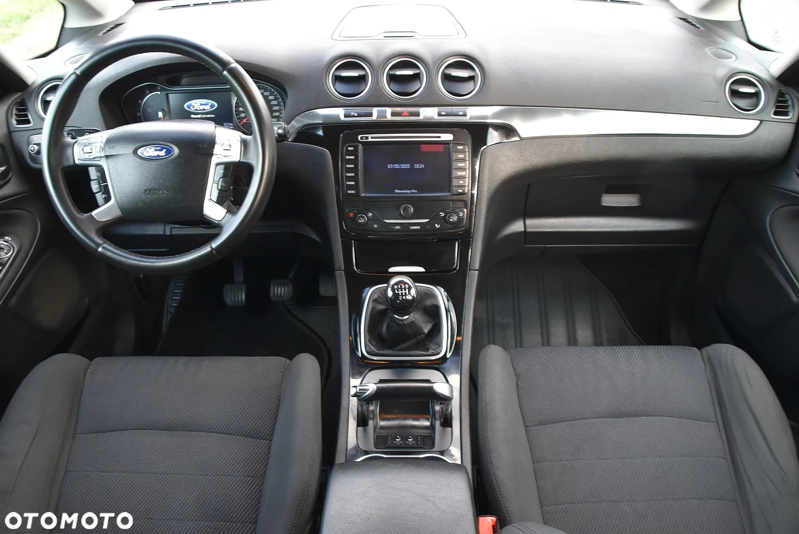Ford Galaxy - 23